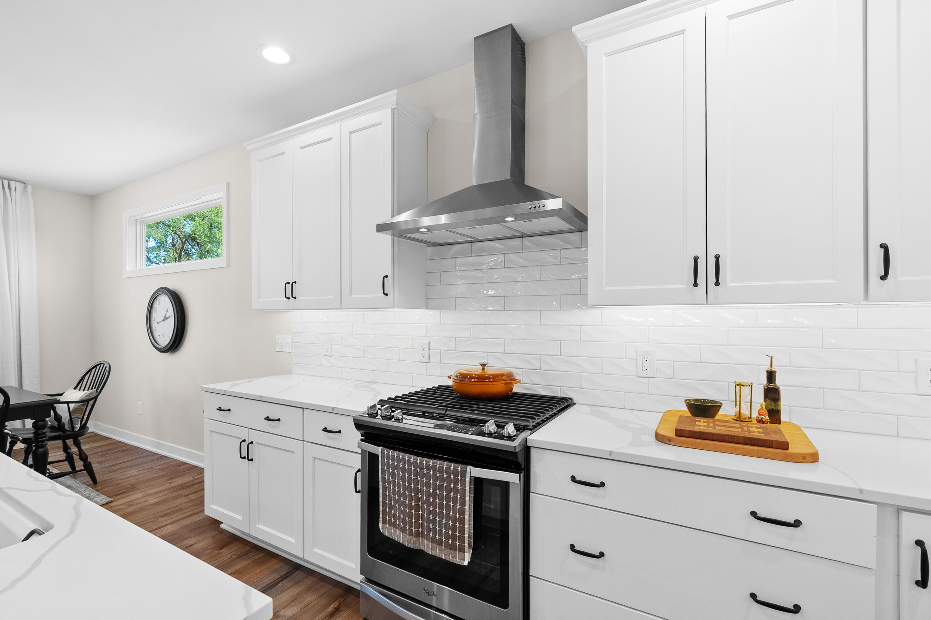 3862 Alianca Terrace