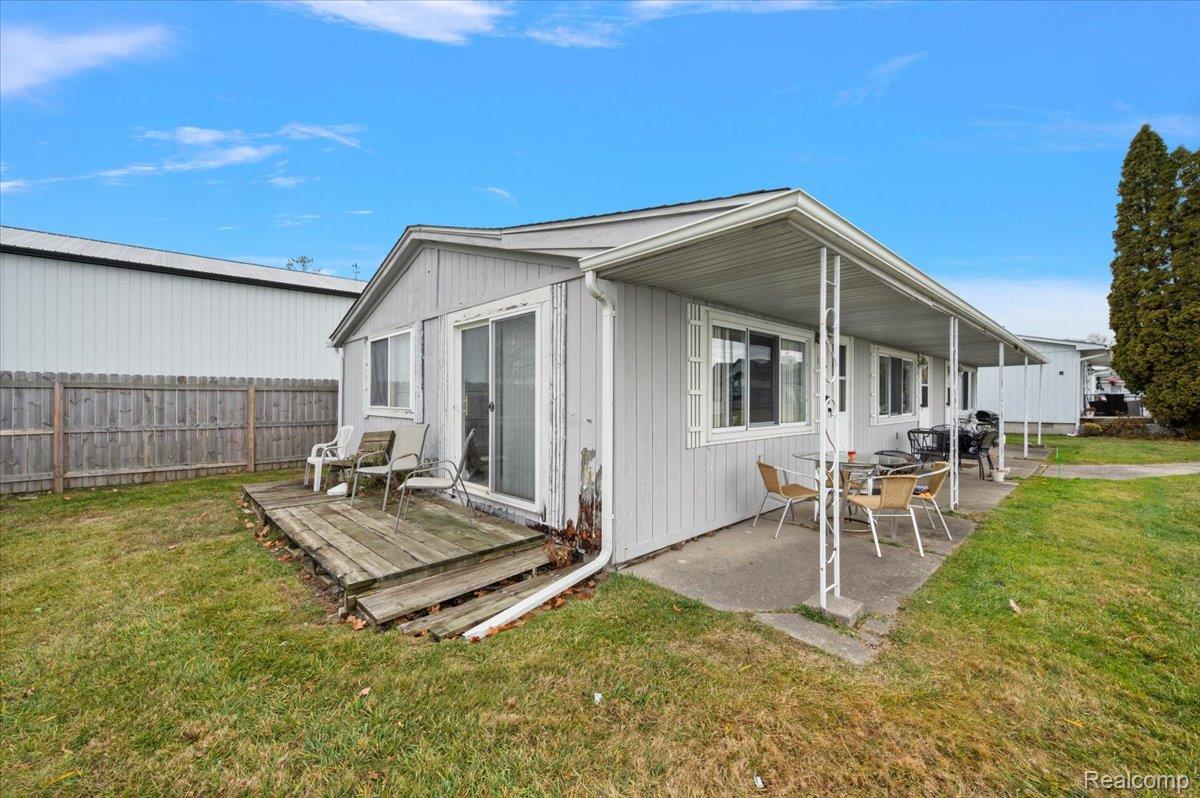 9287 N River Road 1 #2 & #3