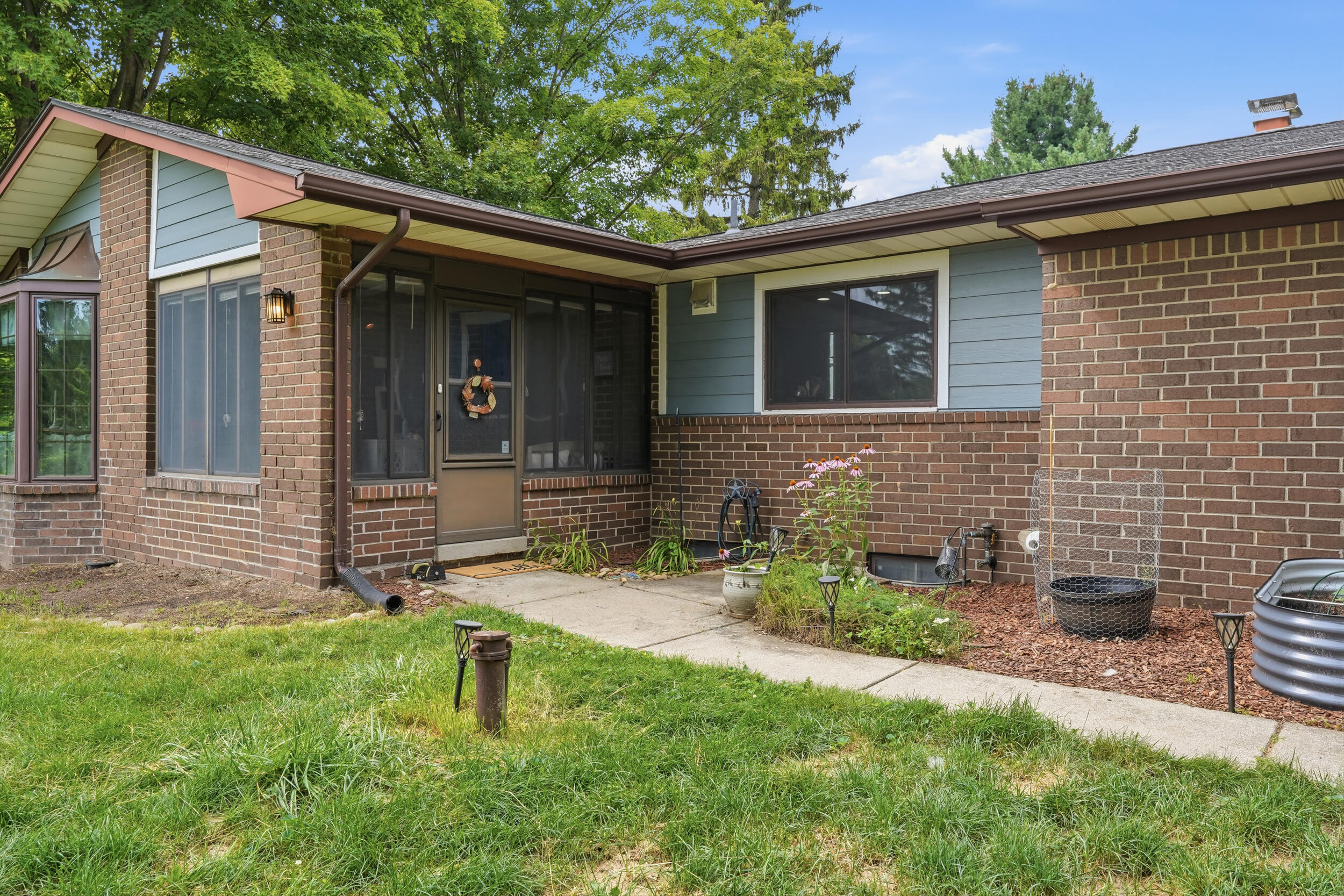 13489 Hyde Road