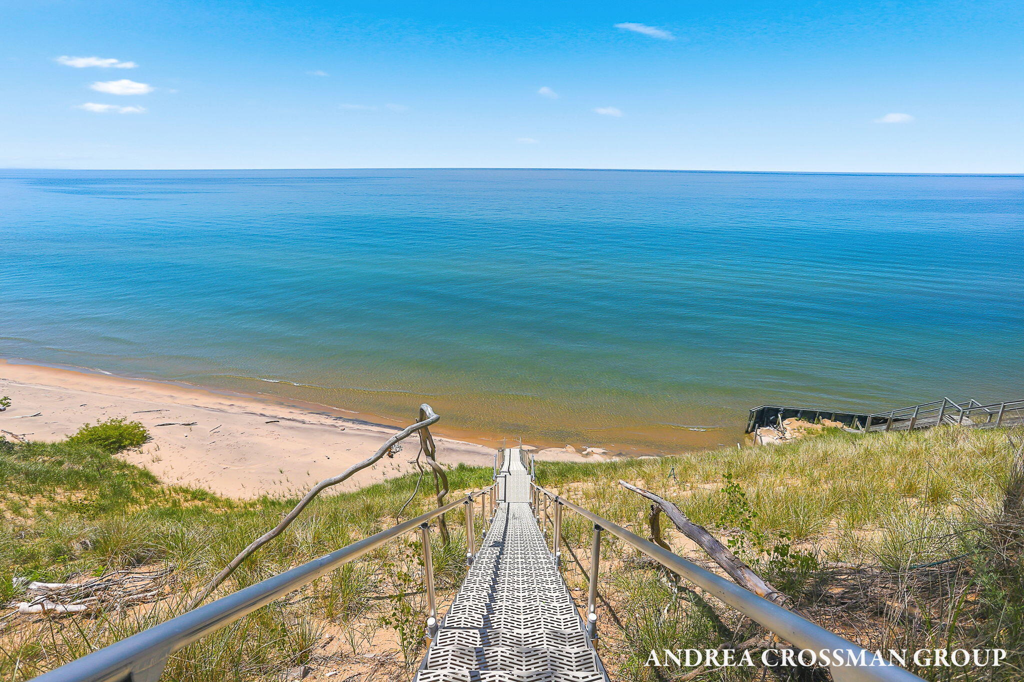 6401 Lakeshore Drive