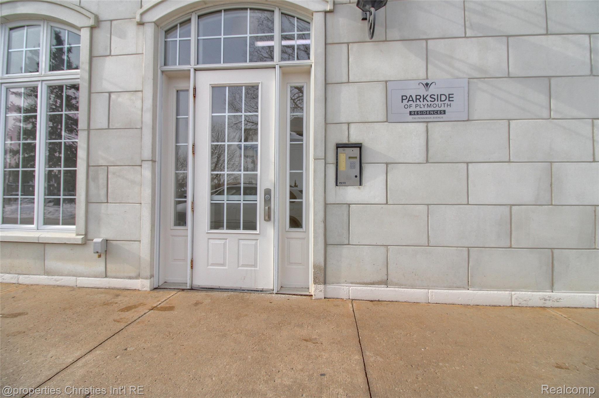 730 Penniman Avenue 5