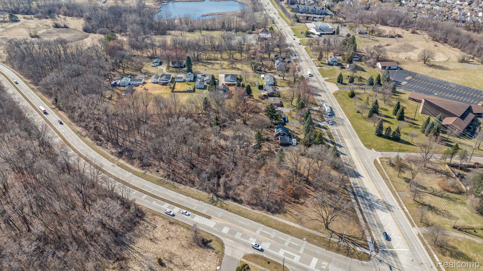 405 W WALTON Boulevard