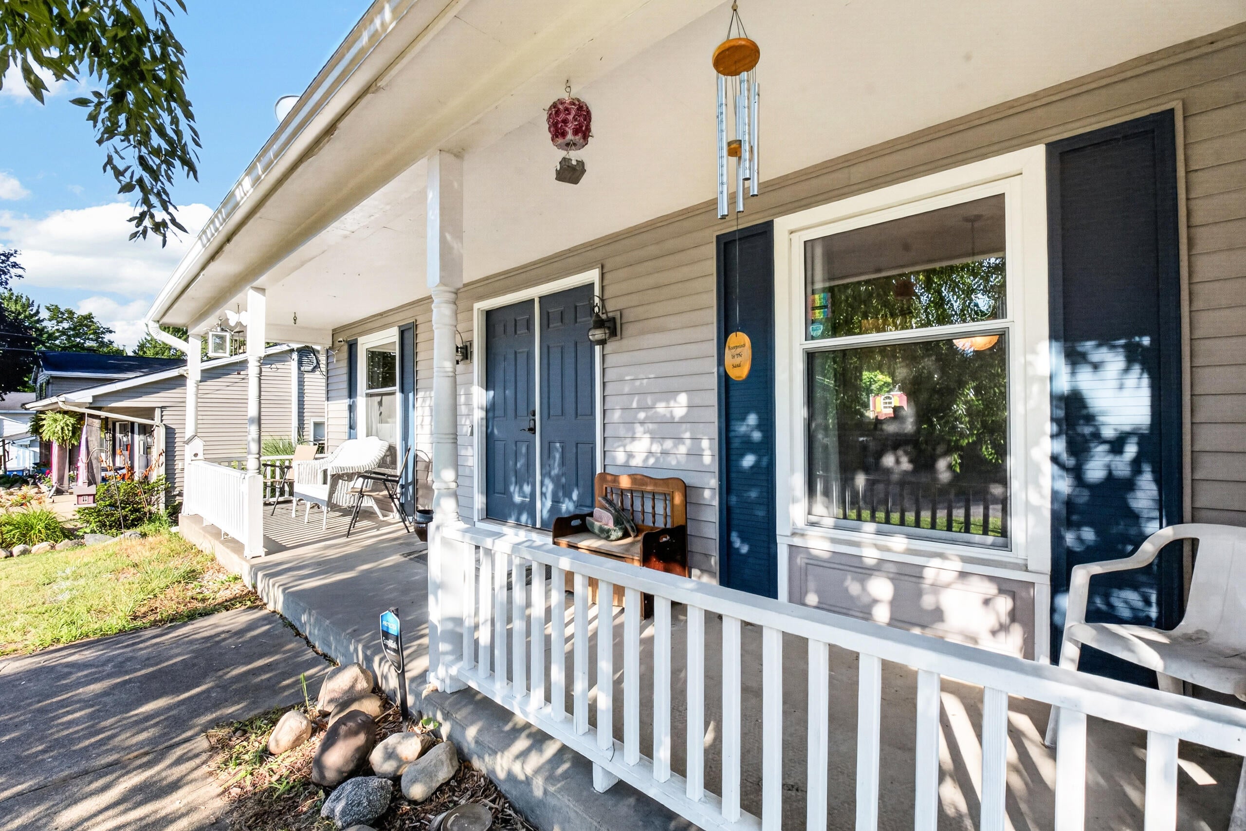 145 Lincolnwood Drive