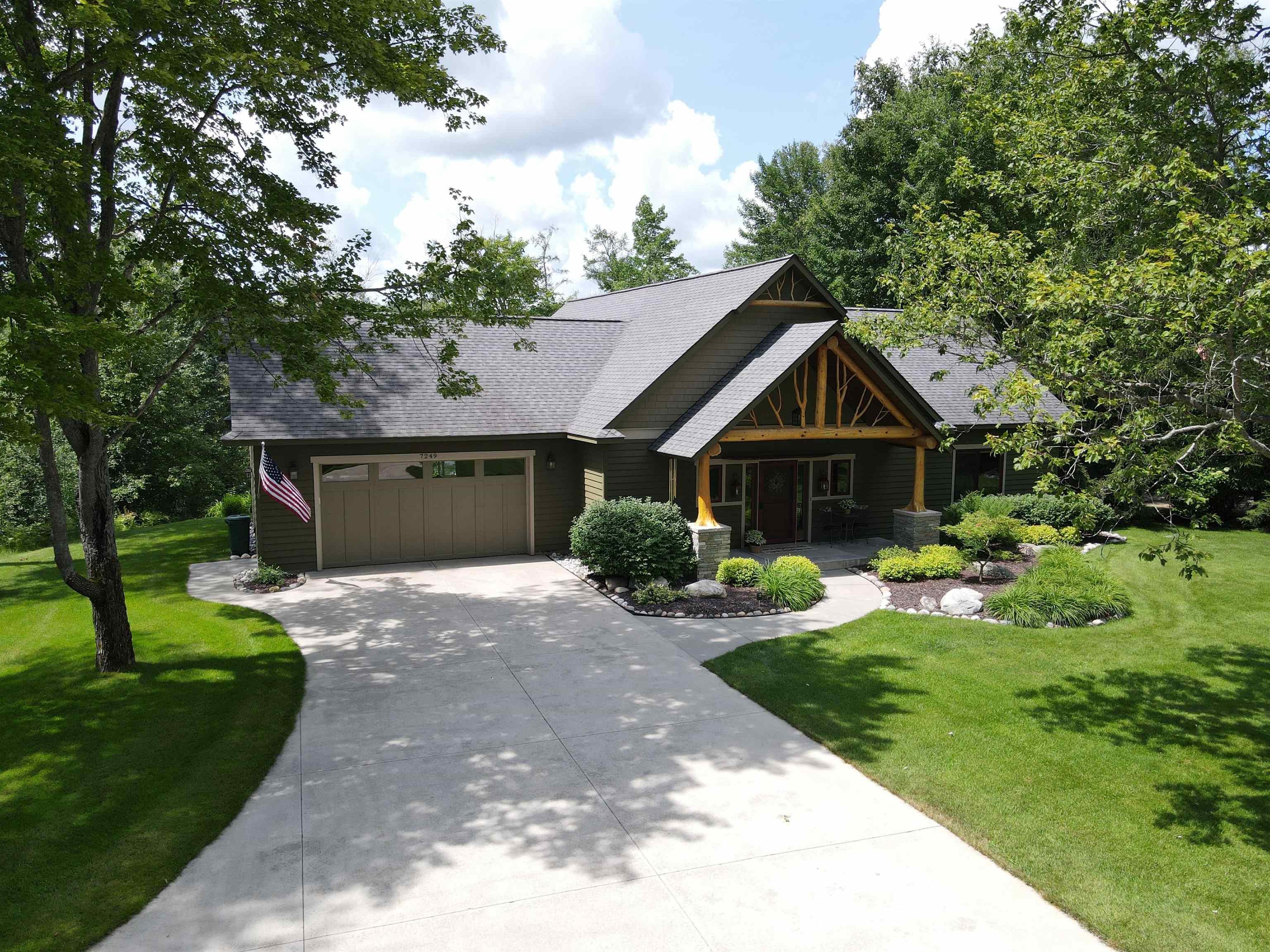 7249 NE Blue Lake Road