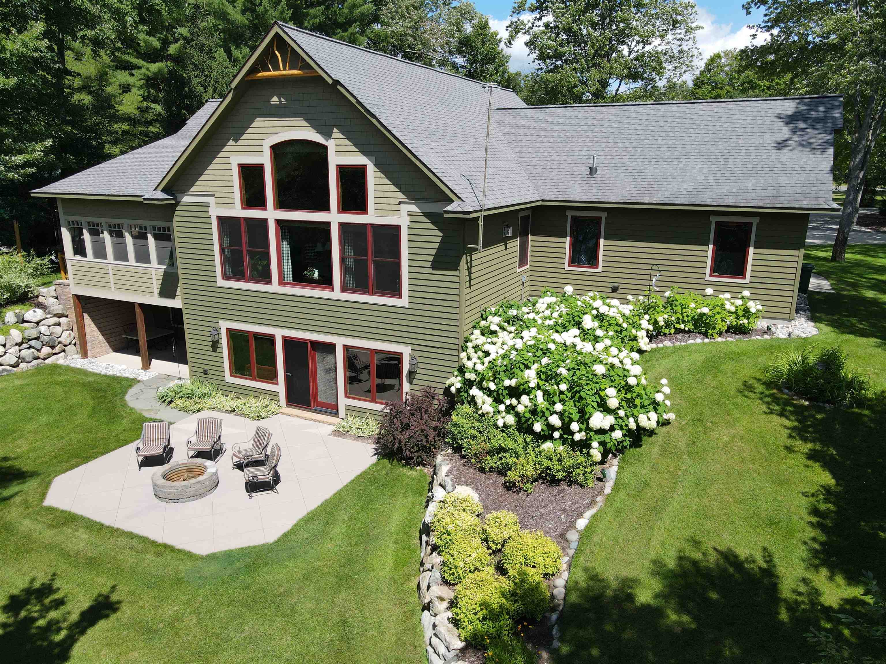 7249 NE Blue Lake Road