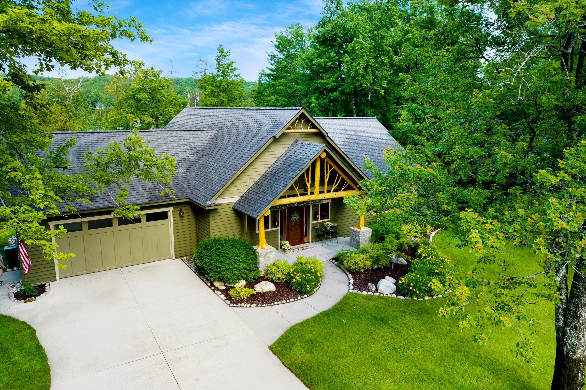 7249 NE Blue Lake Road