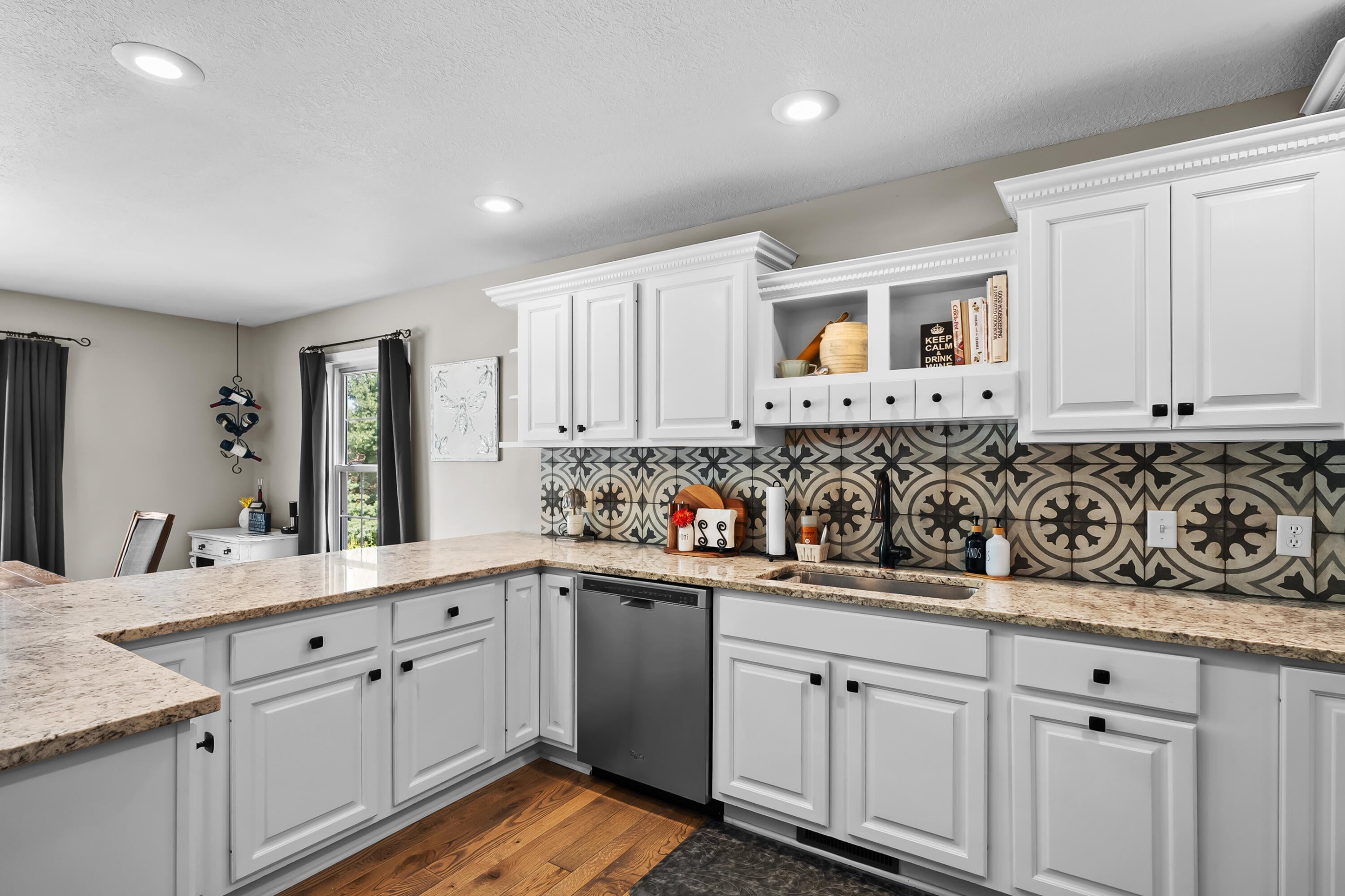 53015 Meadow View Lane