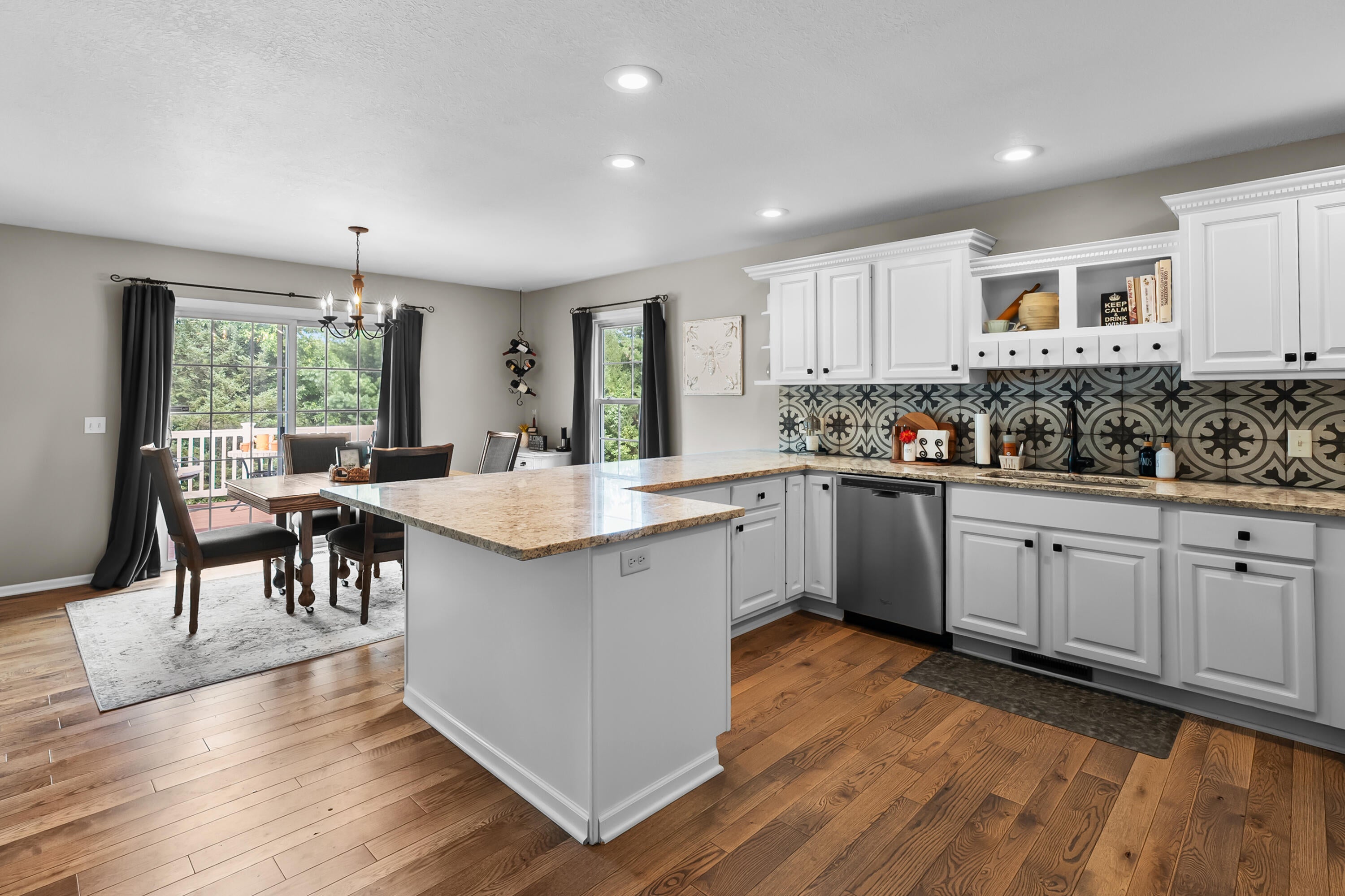 53015 Meadow View Lane