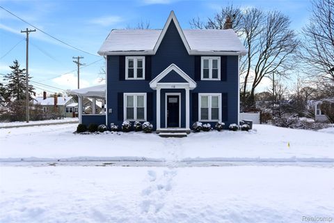 18 Park Street Oxford Village MI 48371