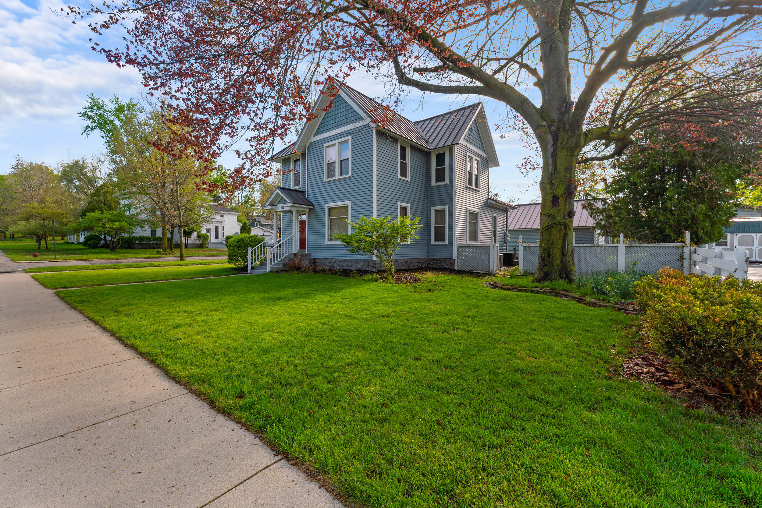 105 Hillsdale Street
