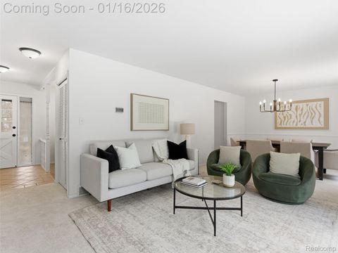 Tiny photo for 3227 Cairncross Drive, Oakland Charter Township, MI 48363 (MLS # 20261002325)