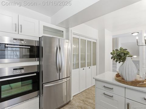 Tiny photo for 3227 Cairncross Drive, Oakland Charter Township, MI 48363 (MLS # 20261002325)