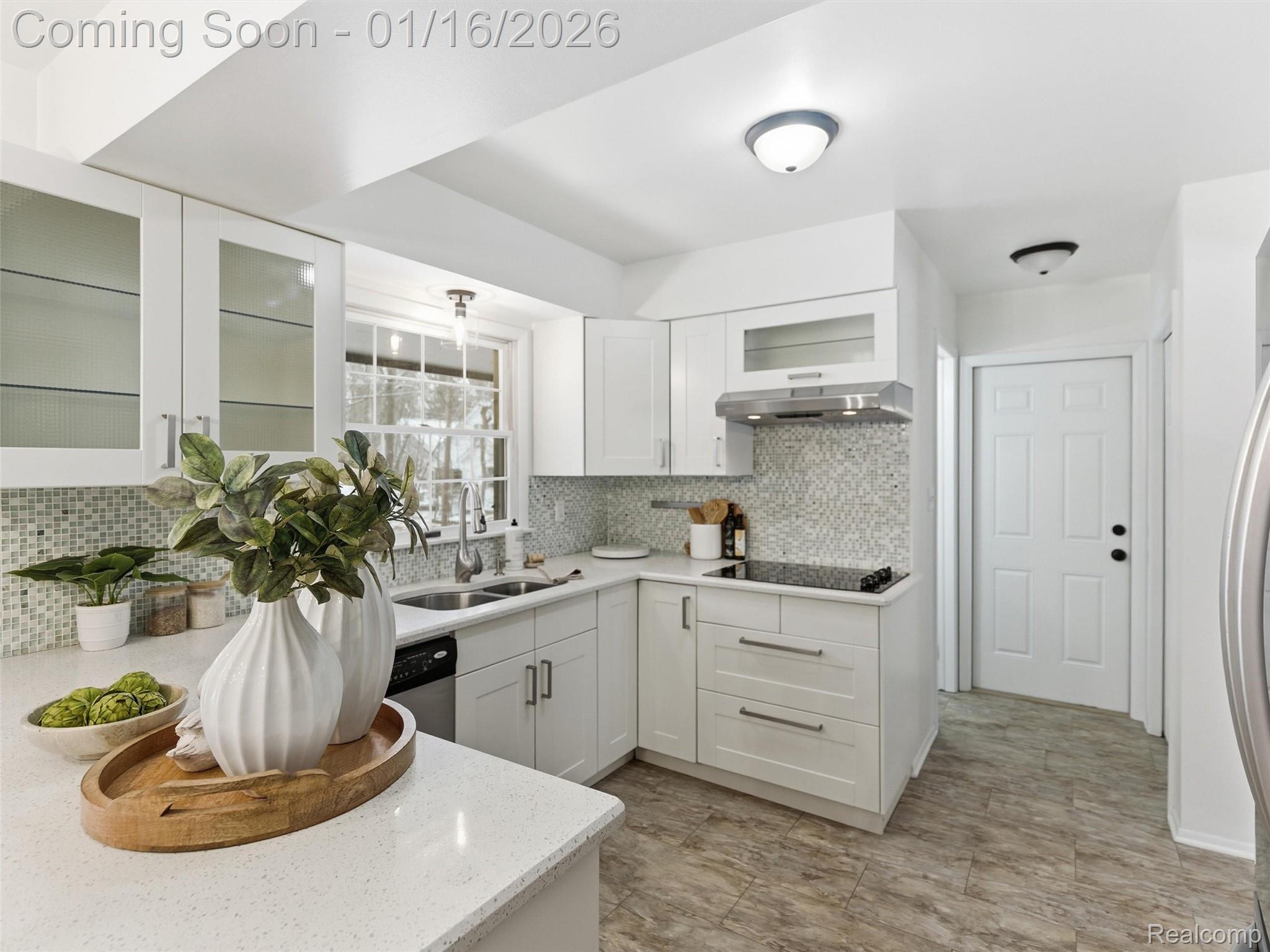 3227 Cairncross Drive