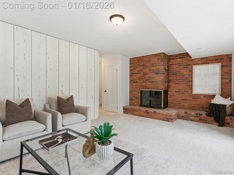 Tiny photo for 3227 Cairncross Drive, Oakland Charter Township, MI 48363 (MLS # 20261002325)