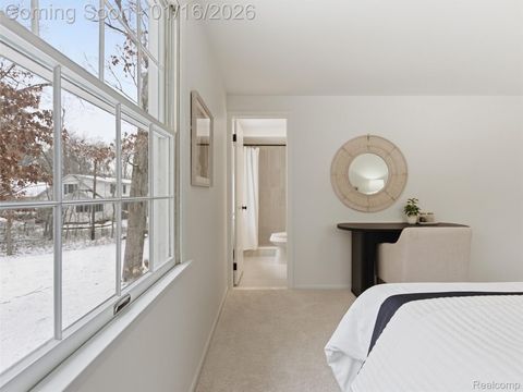 Tiny photo for 3227 Cairncross Drive, Oakland Charter Township, MI 48363 (MLS # 20261002325)