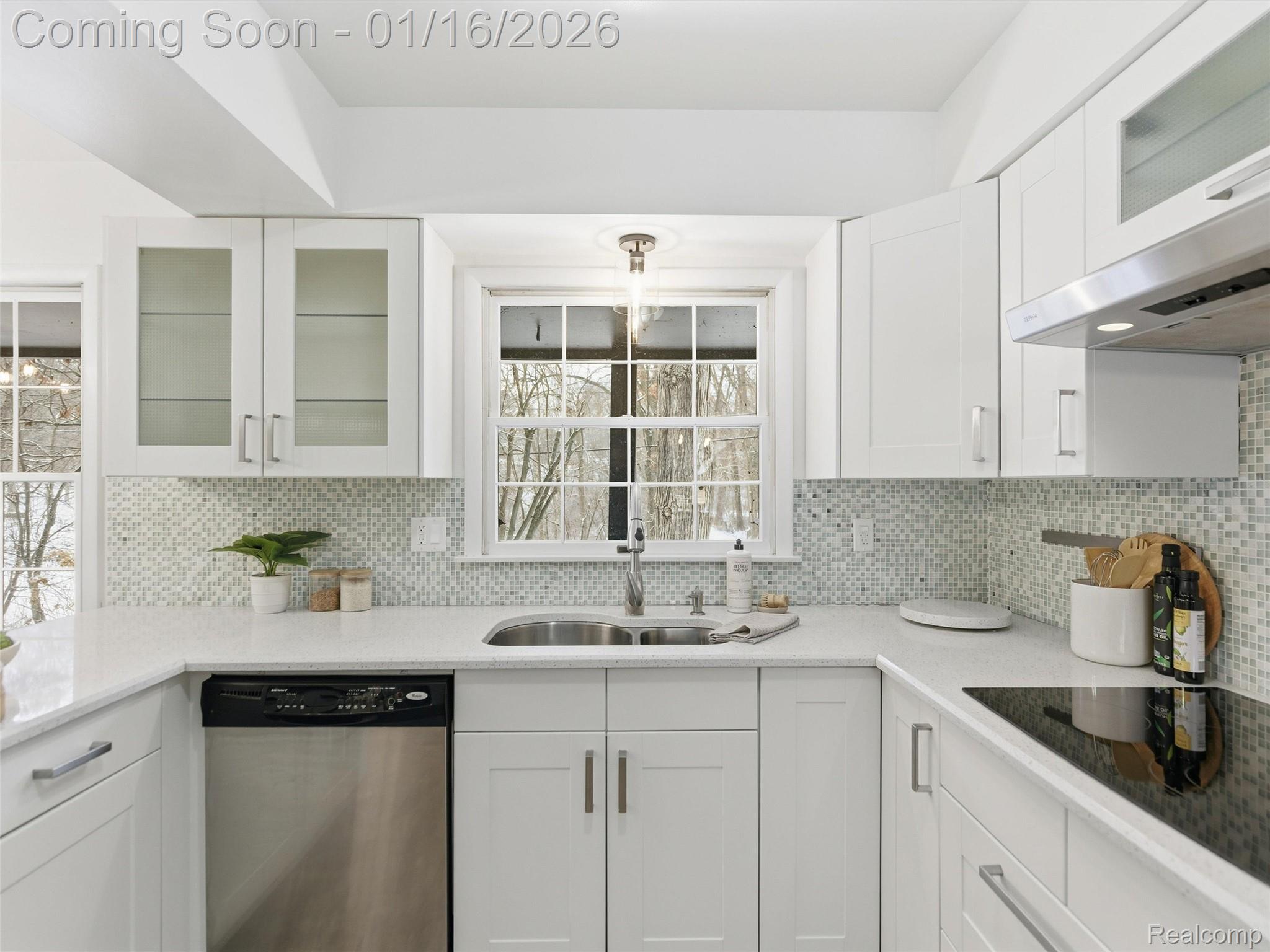 3227 Cairncross Drive