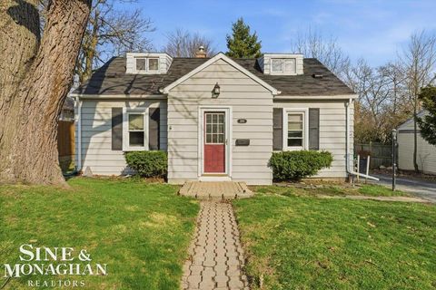 209 S 7th Street St Clair City MI 48079