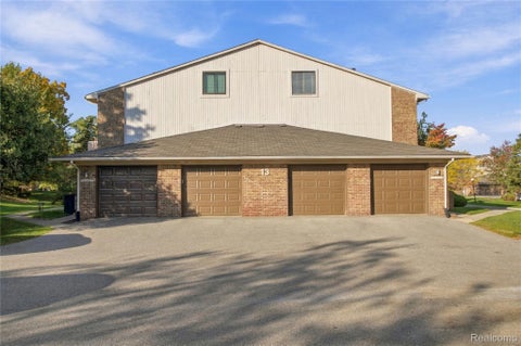 Tiny photo for 6646 Maple Lakes Drive, West Bloomfield Charter Township, MI 48322 (MLS # 20261082941)