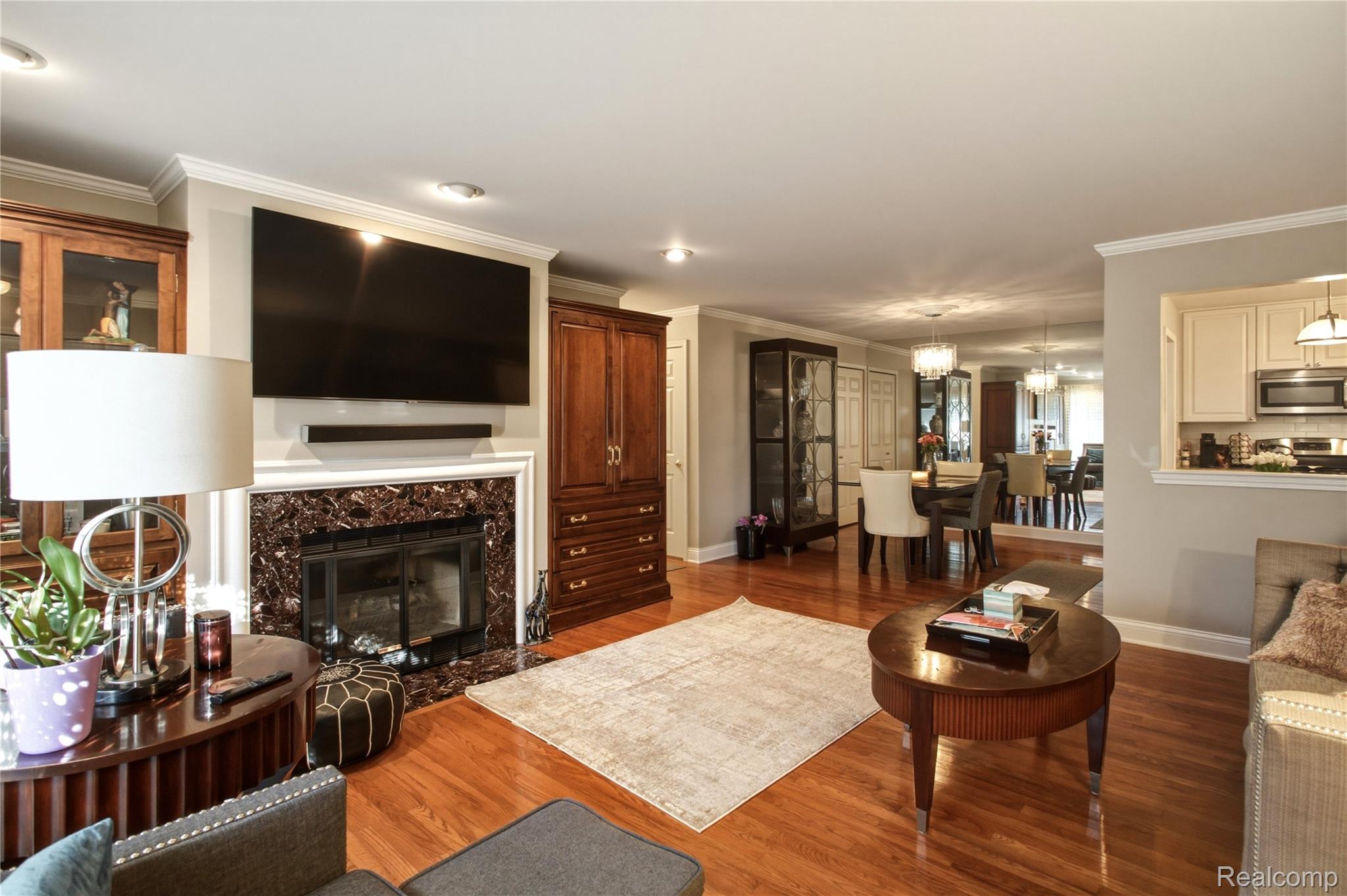 6646 Maple Lakes Drive