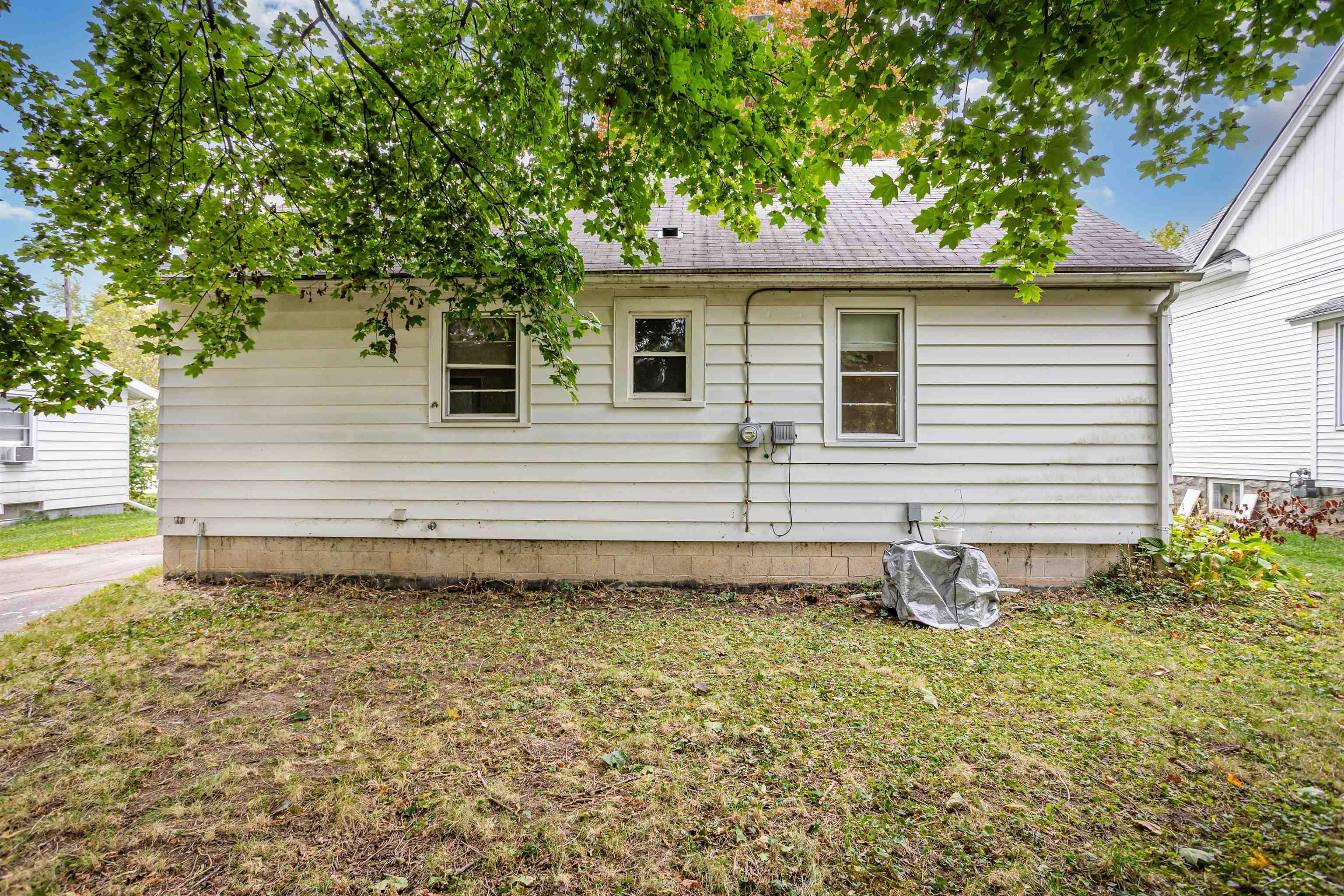 Saginaw City, Michigan 48602, United States, 3 Bedrooms Bedrooms, ,1 BathroomBathrooms,Residential,Active,227860