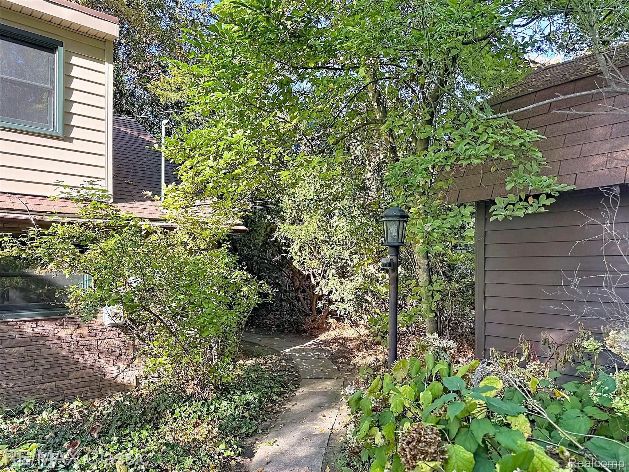3816 Covert Road