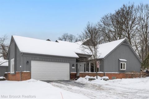 28602 Venice Court Farmington Hills City MI 48334