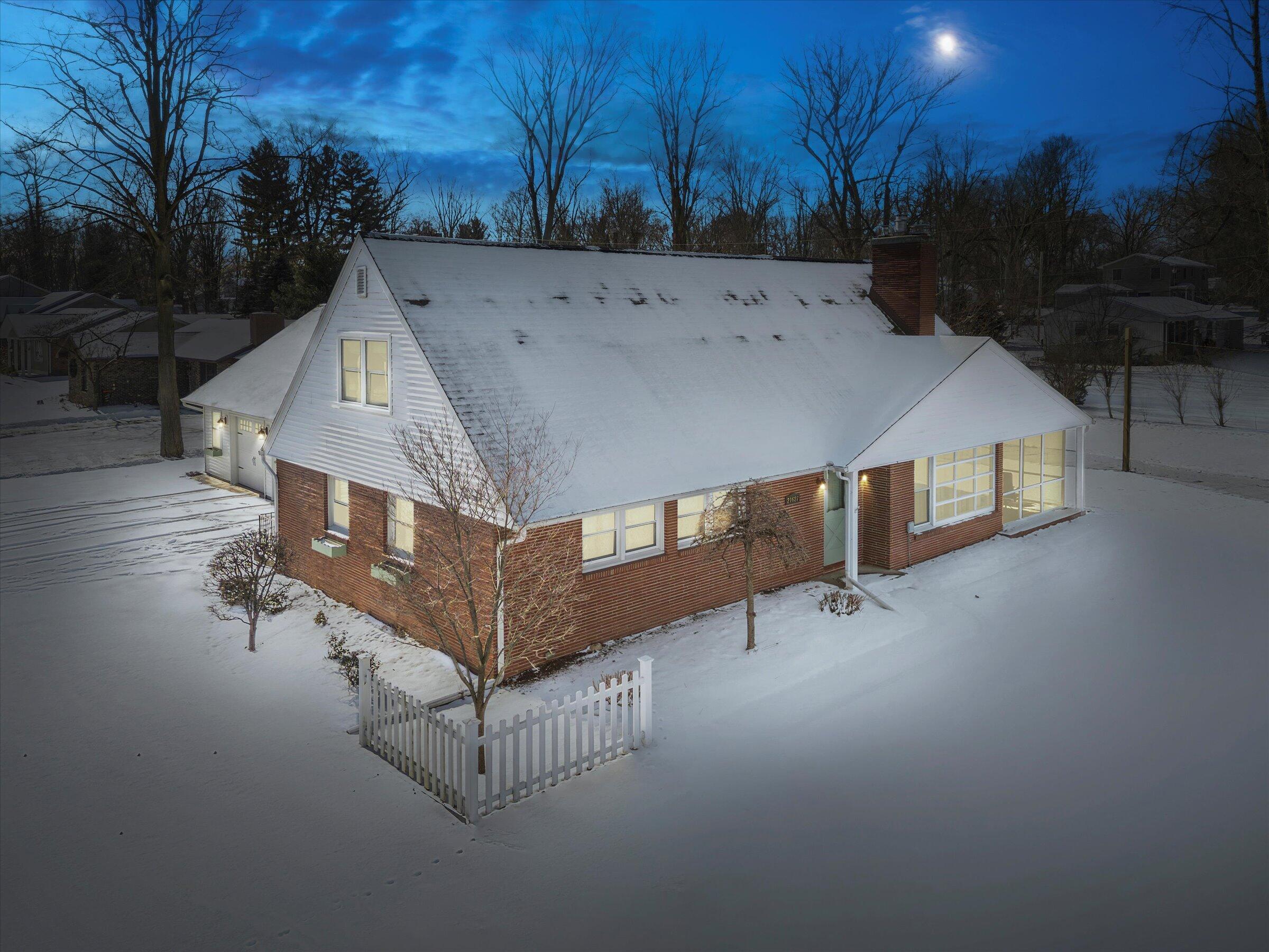 21687 Shiawassee Drive