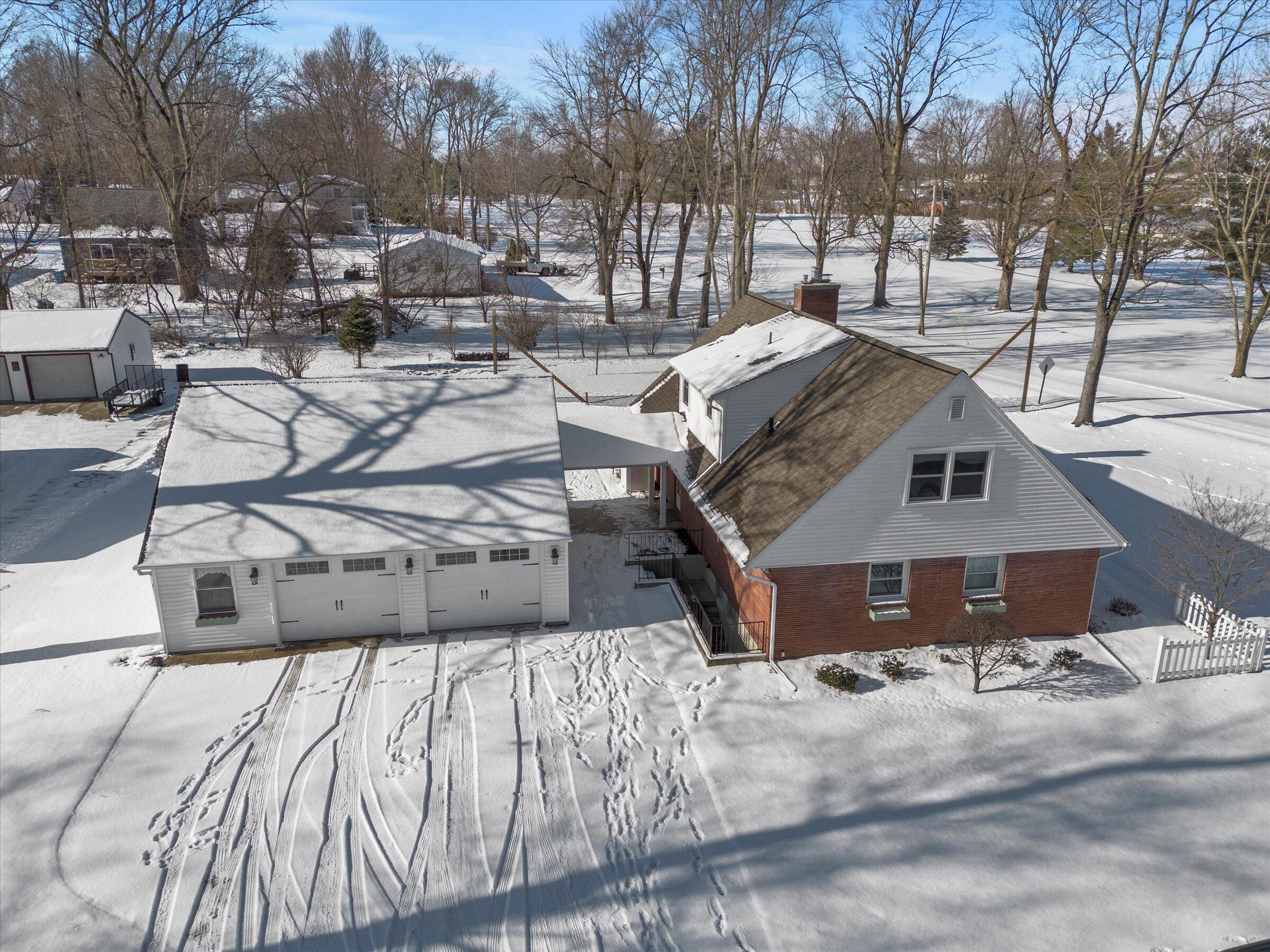 21687 Shiawassee Drive