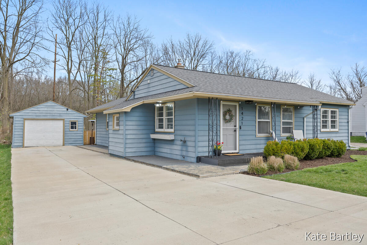 1421 Aberdeen Street NE