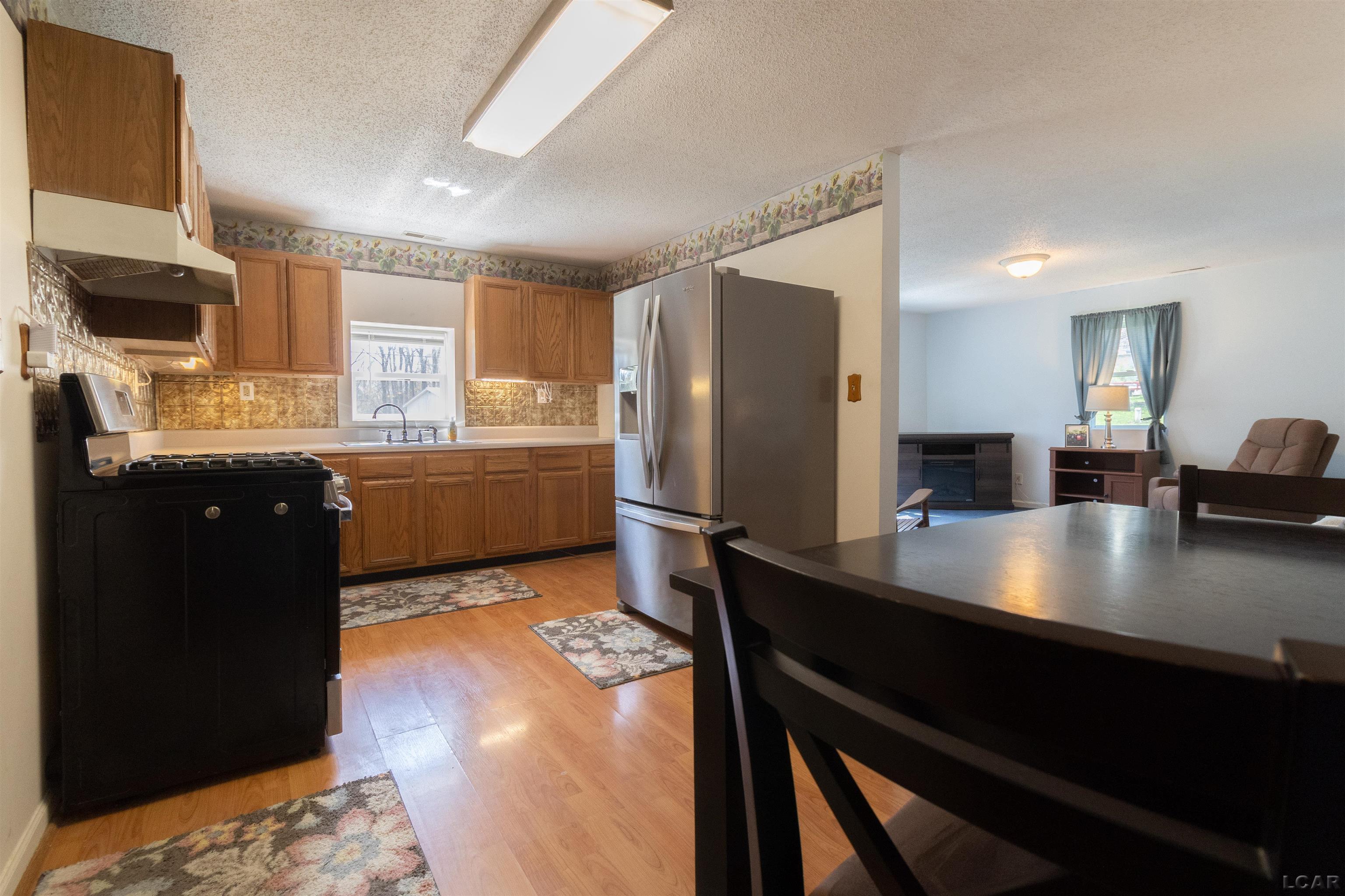 2578 Carson Highway