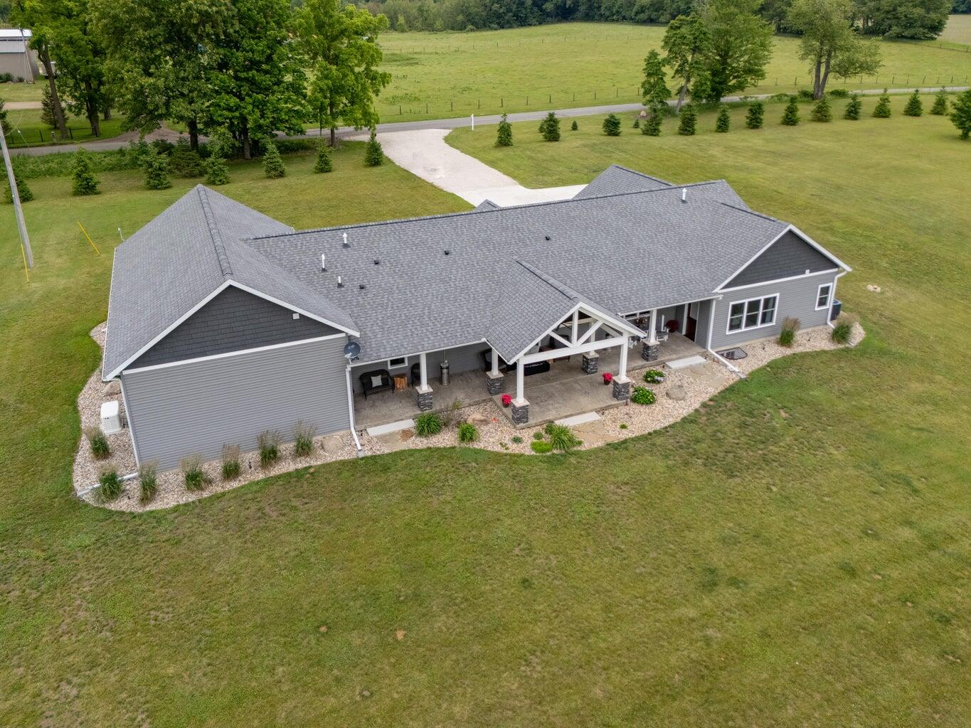 1518 M Drive S