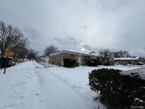 Photo of 24903 Hass Street, Dearborn Heights City, MI 48127 (MLS # 20251059955)