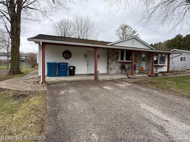 738 Richard Street