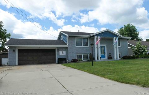 Photo for 2854 ELMWOOD Street