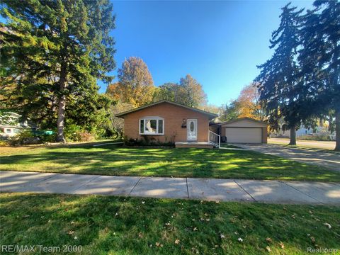 4565 UNIVERSAL Street Dearborn Heights City MI 48125