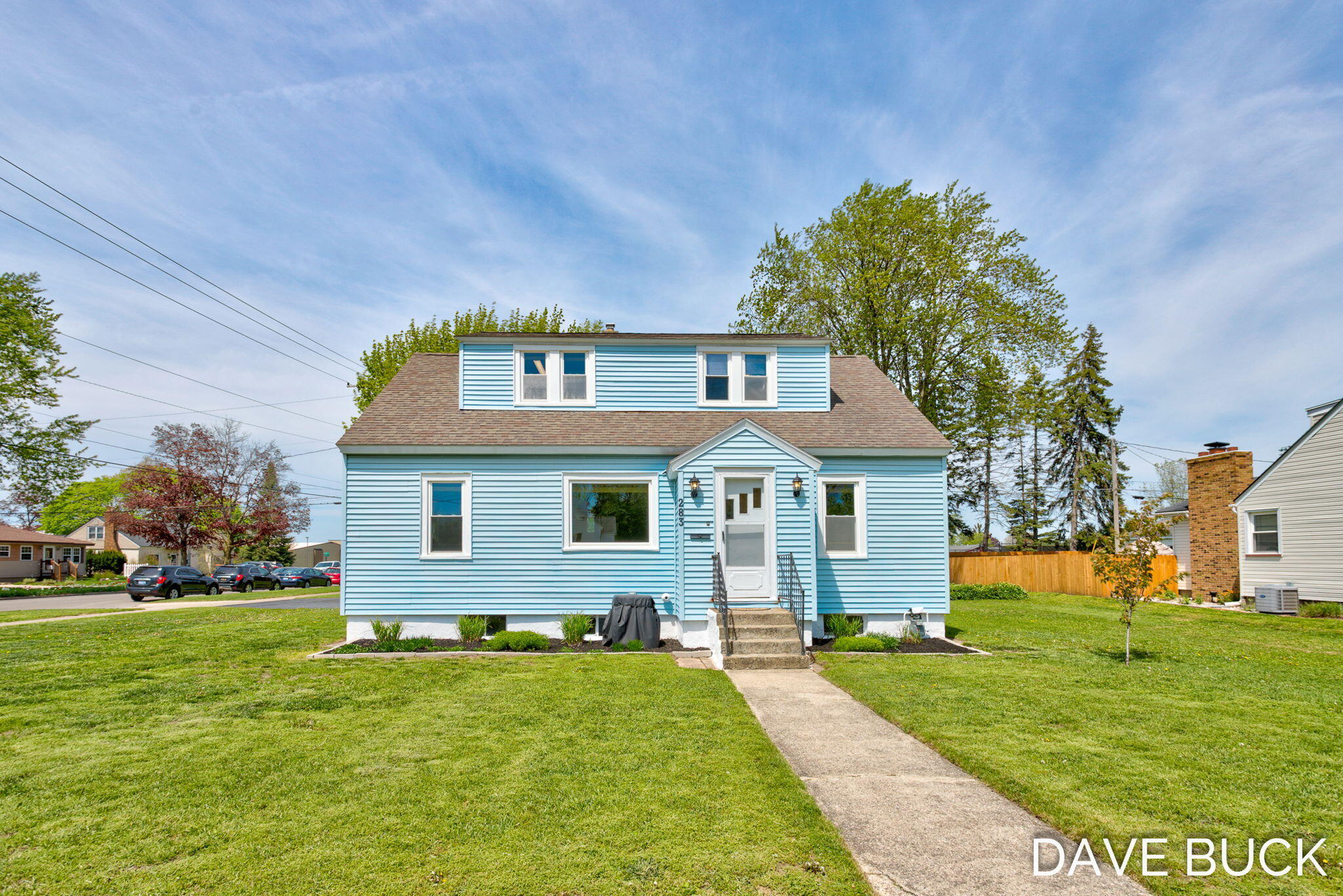 283 W 28th Street
