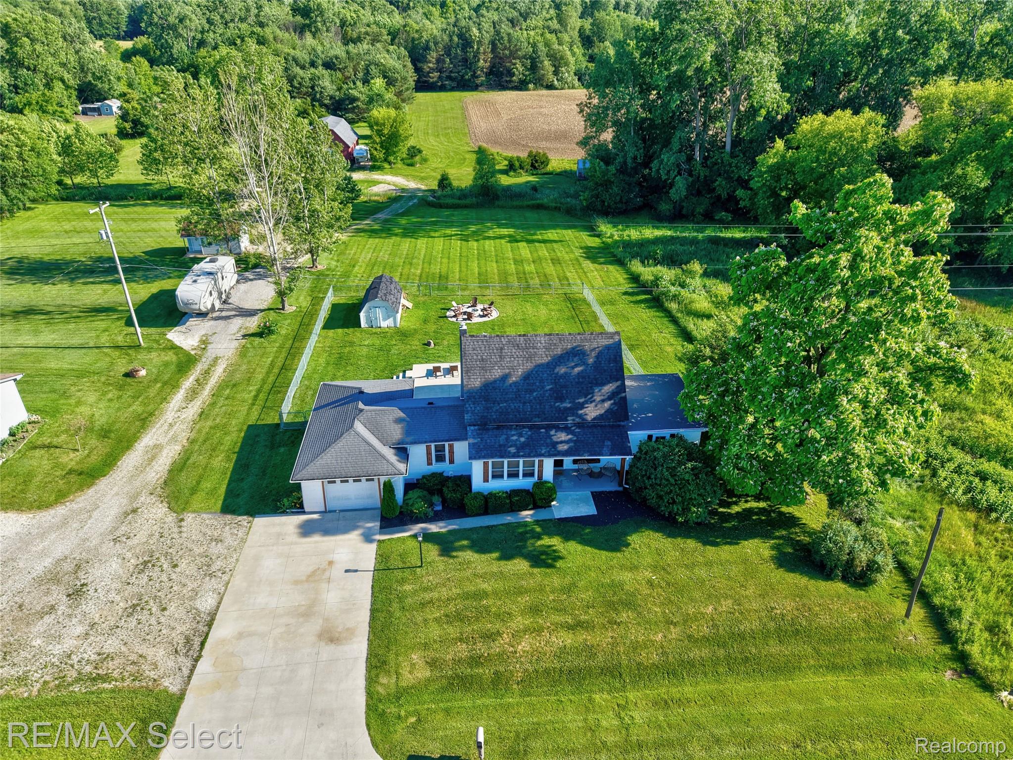 10469 W PIERSON Road