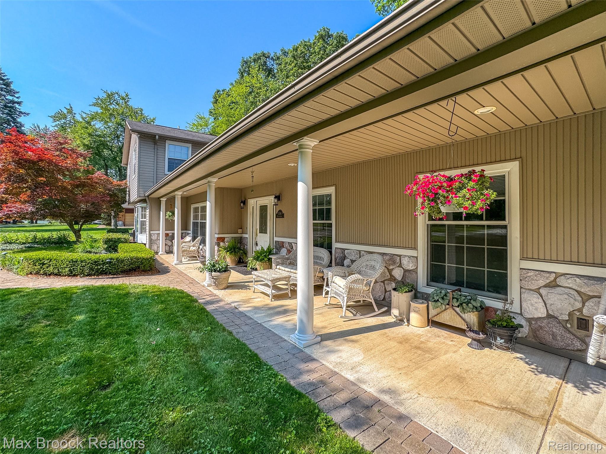 15591 Hidden Lane