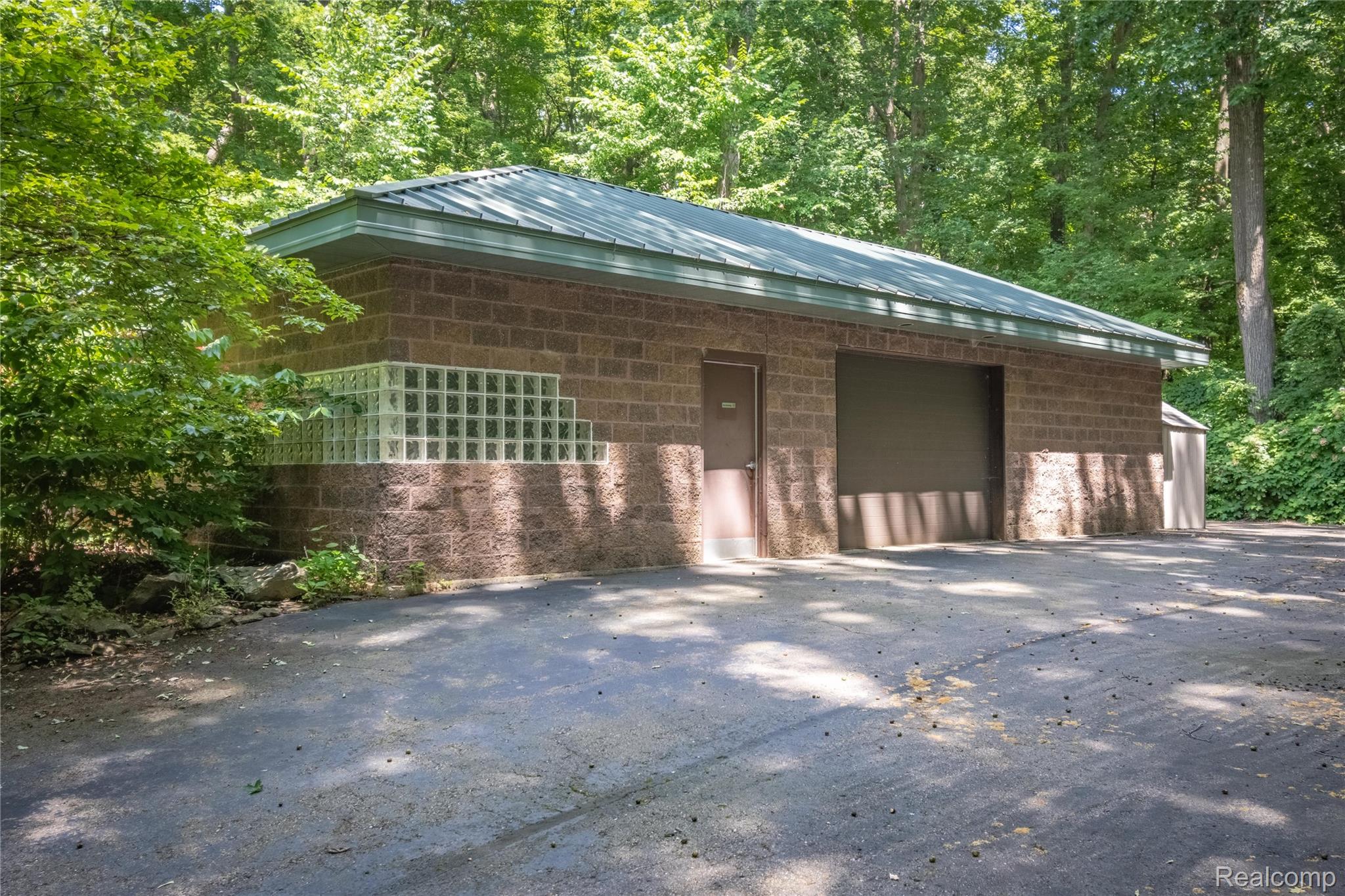 4352 FENTON Road