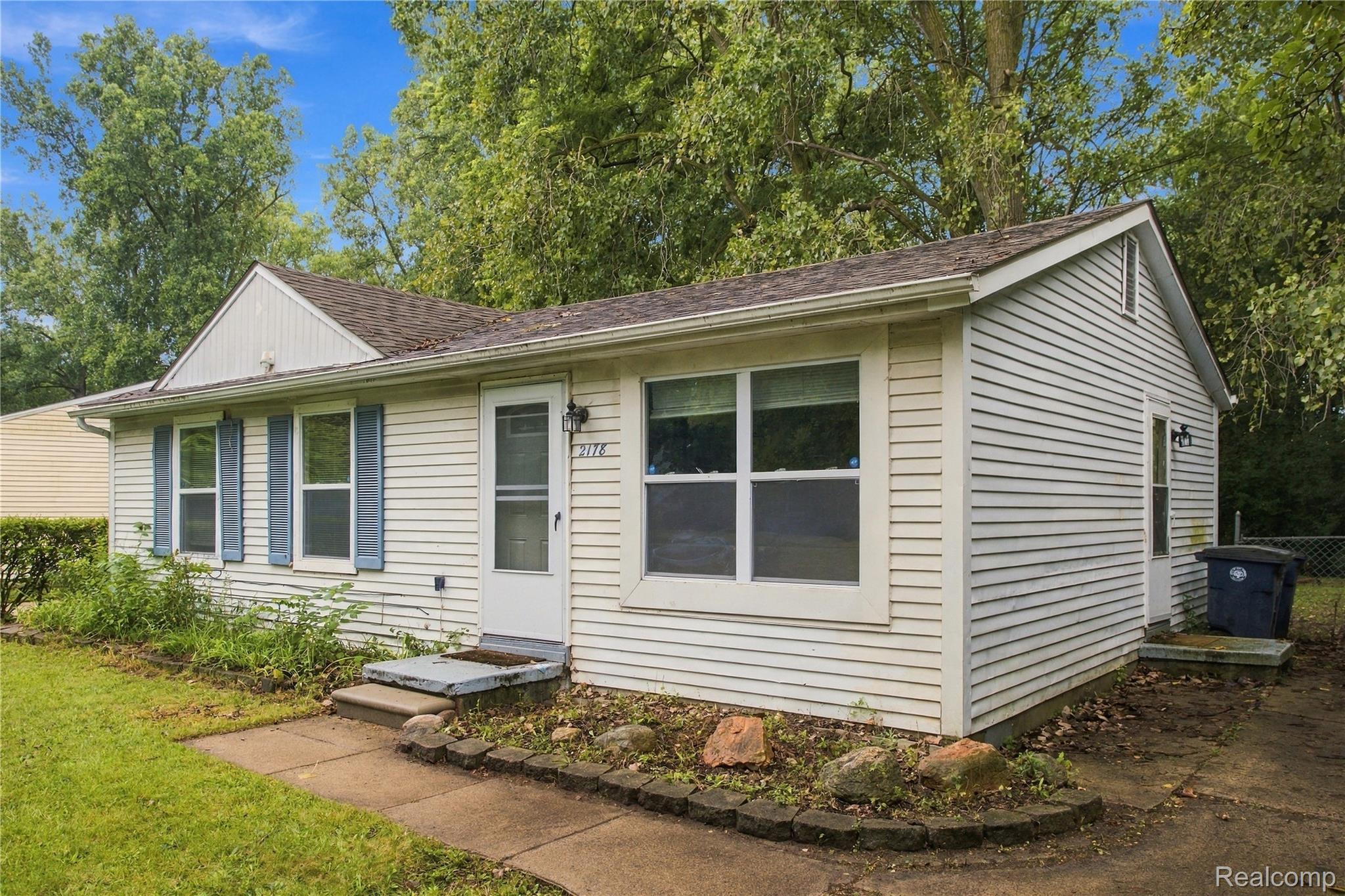 2178 Hemlock Drive
