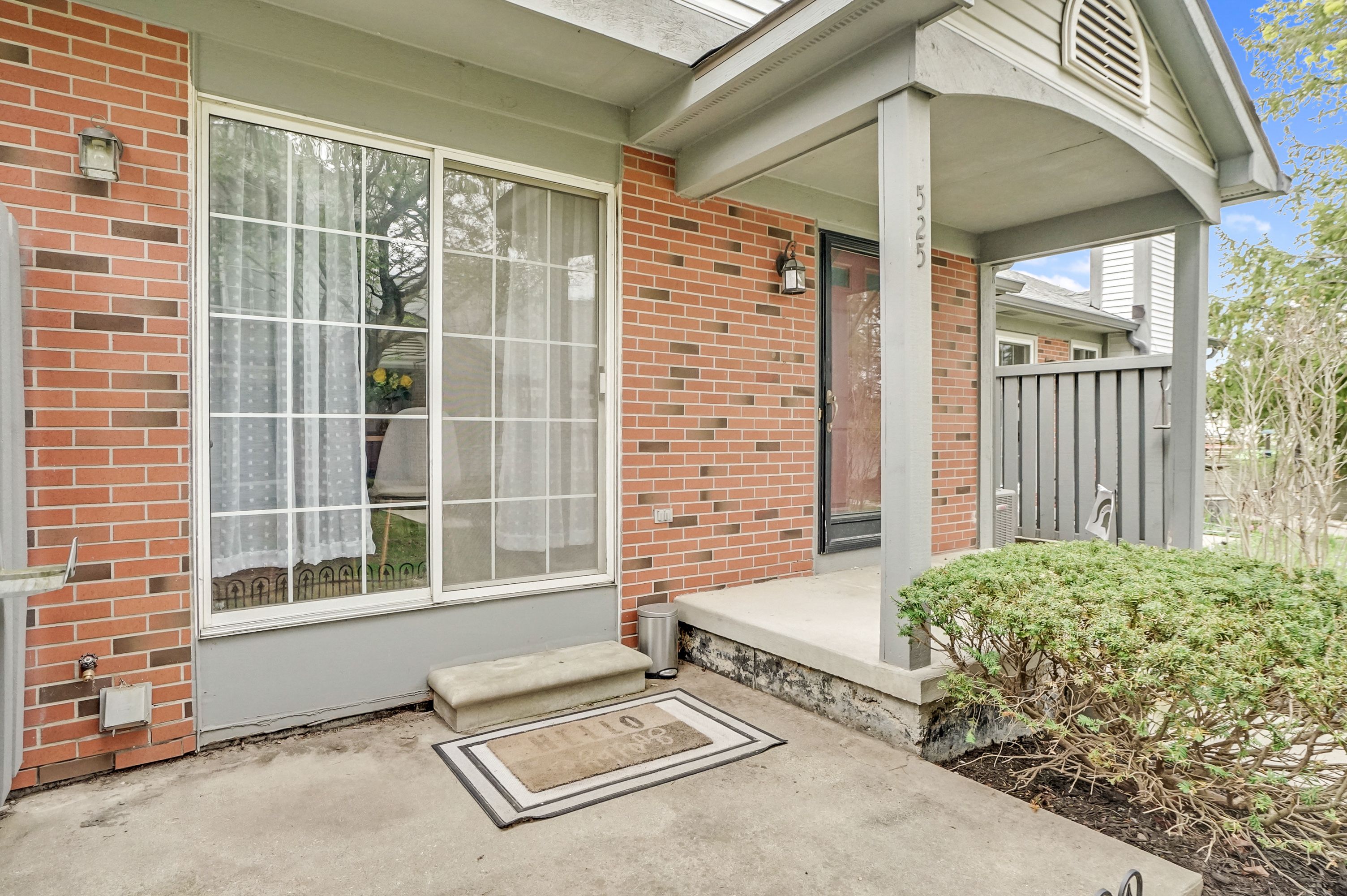 525 WINWOOD Circle
