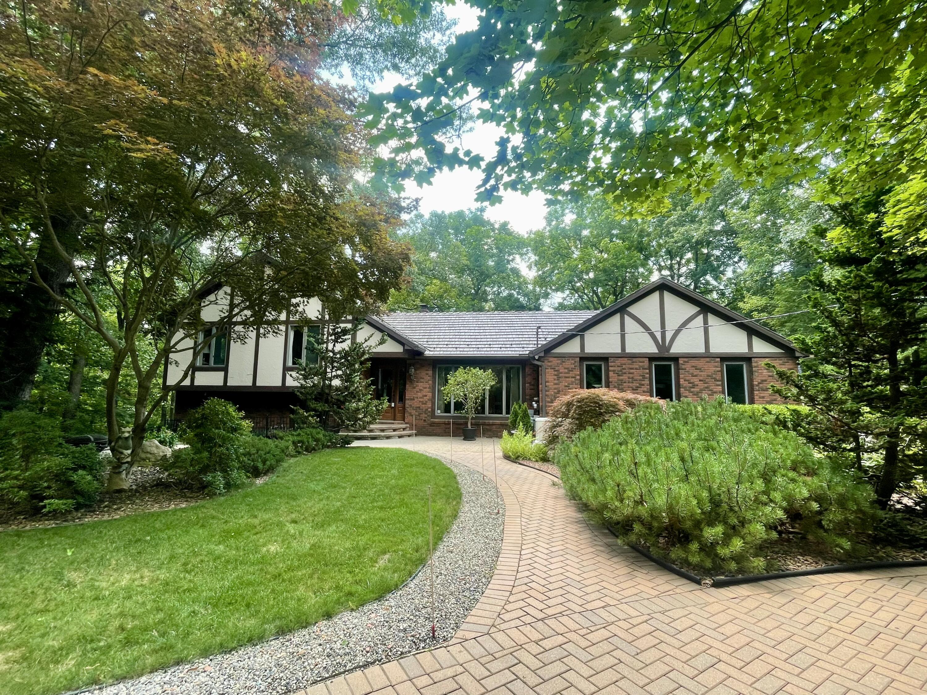 13829 Riker Road