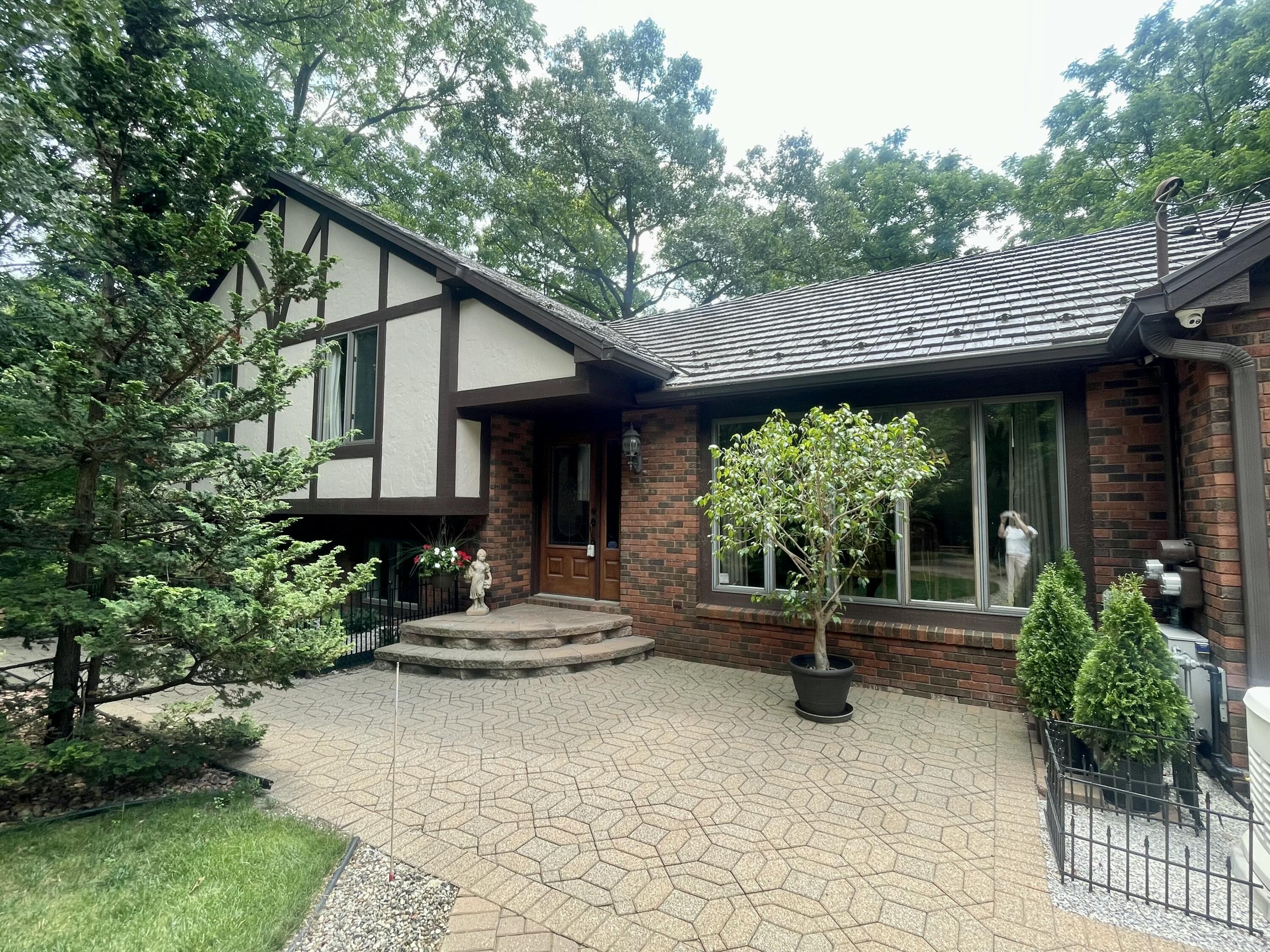 13829 Riker Road