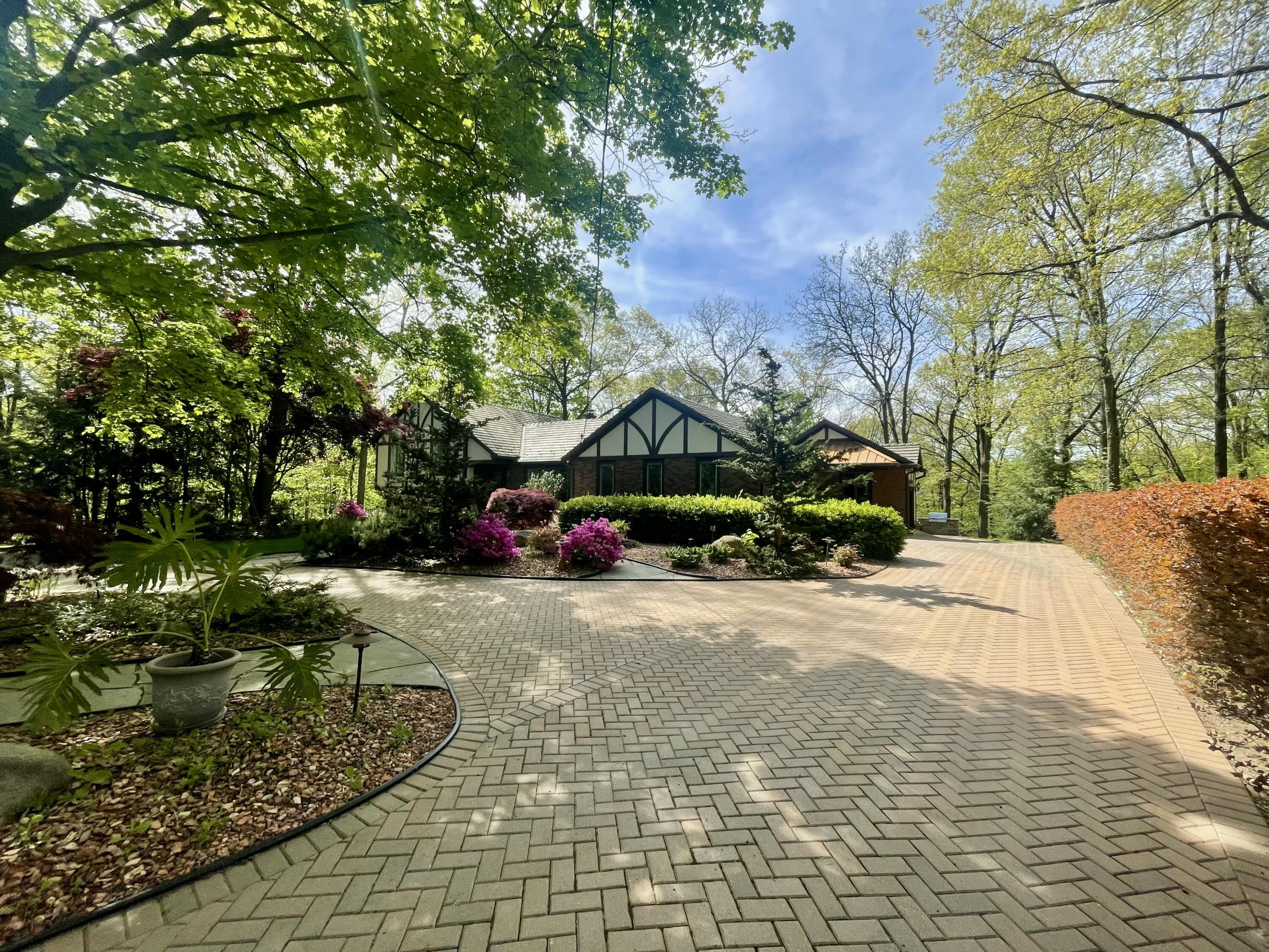 13829 Riker Road