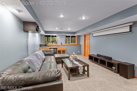 Tiny photo for 6563 Wedgewood Court, Waterford Charter Township, MI 48327 (MLS # 20261084282)