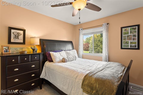 Tiny photo for 6563 Wedgewood Court, Waterford Charter Township, MI 48327 (MLS # 20261084282)