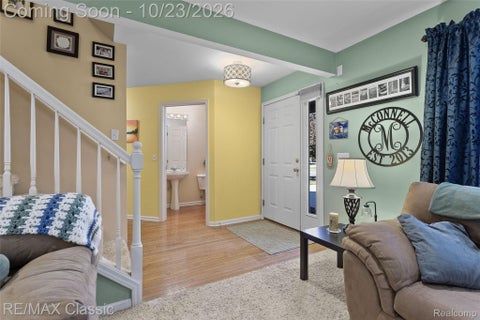 Tiny photo for 6563 Wedgewood Court, Waterford Charter Township, MI 48327 (MLS # 20261084282)