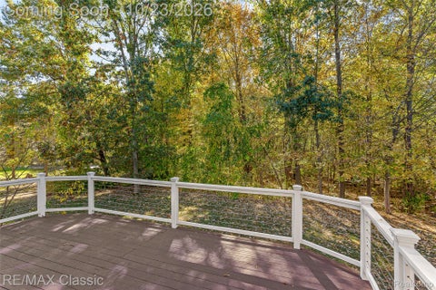 Tiny photo for 6563 Wedgewood Court, Waterford Charter Township, MI 48327 (MLS # 20261084282)