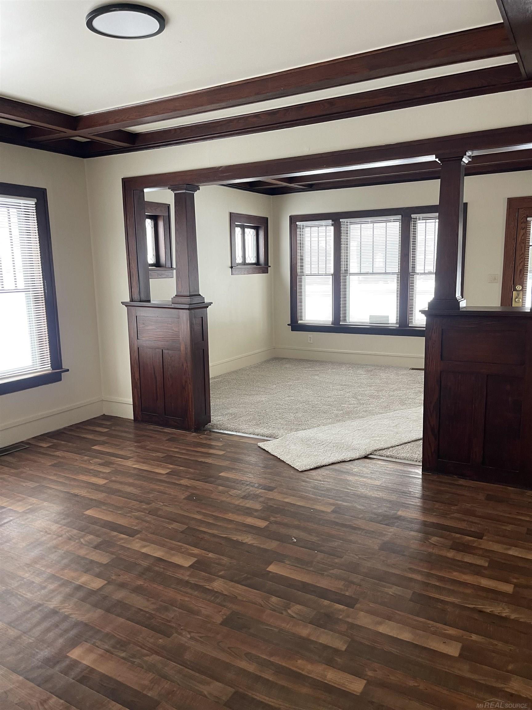 6609 Auburn Rd. Road