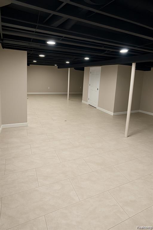 27441 Avondale Street